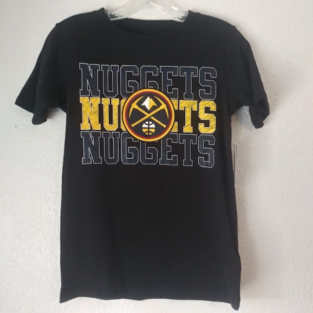 NBA boy's size M (8) black, yellow and white nuggets T-shirt